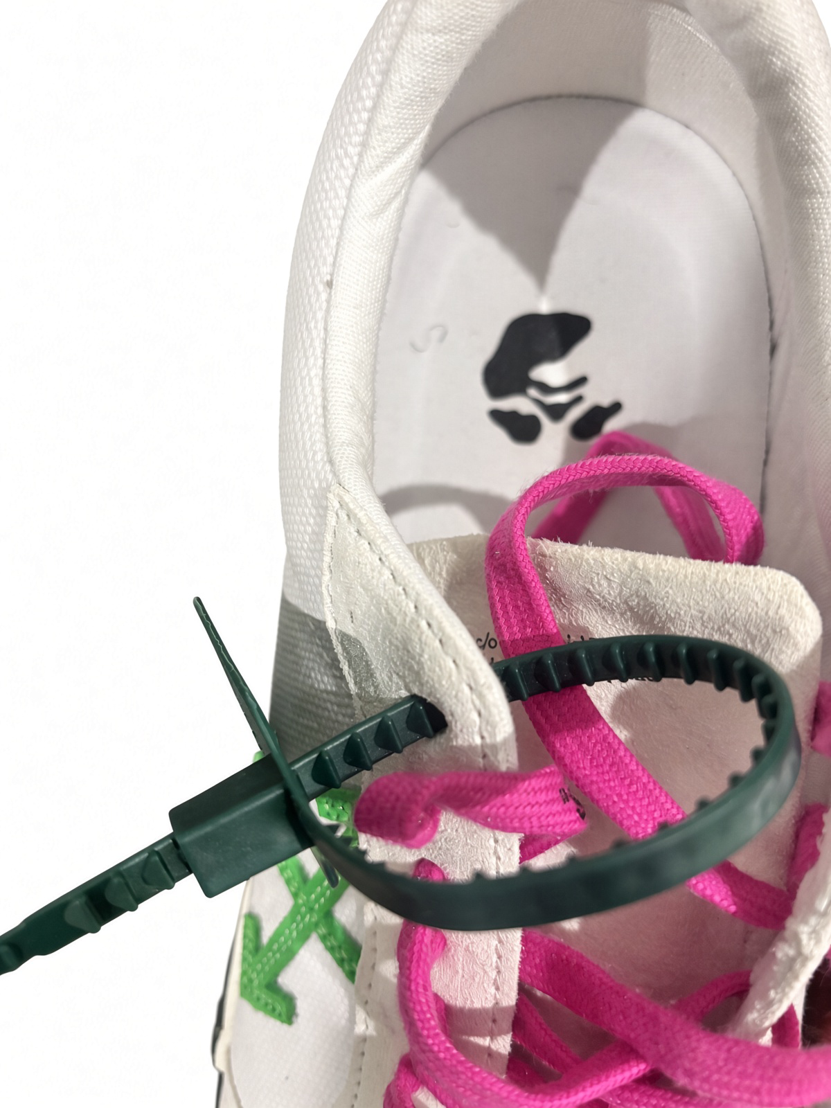 Off-White Low Vulcanized Canvas — White / Pink Arrow with Box